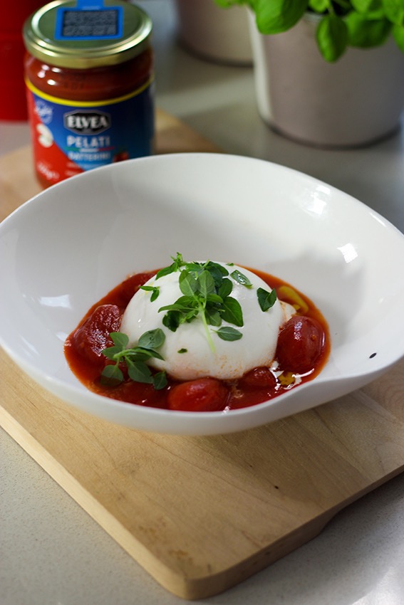 burrata met tomatensaus